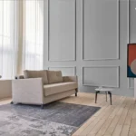 Cubed 140 med armstöd bäddsoffa