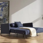 Cubed 140 med armstöd bäddsoffa