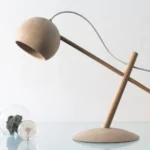Lune bordslampa