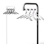 Stick Bow klädhängare